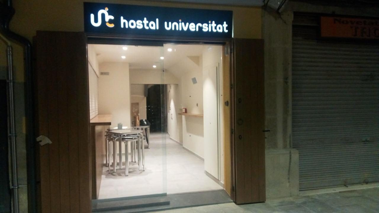 Hostal Universitat Cervera  Esterno foto
